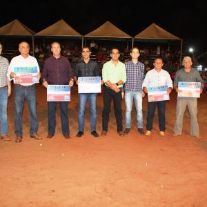 IMG_1920 (Copy) IMG_1920 (Copy)