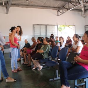 Moradoras de Chaveslândia concluem curso de Bordado em Chinelos (2)