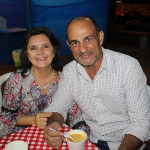 Primeira noite do 1º Festival Gastronômico movimenta Santa Vitória (14)