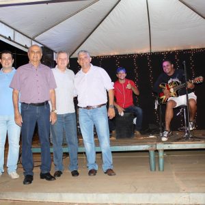 Primeira noite do 1º Festival Gastronômico movimenta Santa Vitória (18)