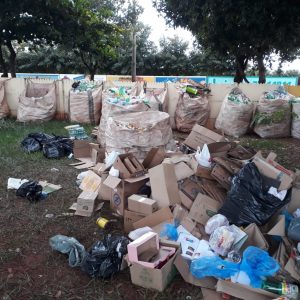 Projeto promove competicao nas escolas de Santa Vitória para estimular a reciclagem (6) Projeto promove competicao nas escolas de Santa Vitória para estimular a reciclagem (6)