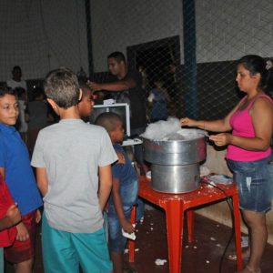 Prefeitura realizou cinema em Chaveslândia com o filme “O Rei Leão” (2) Prefeitura realizou cinema em Chaveslândia com o filme “O Rei Leão” (2)