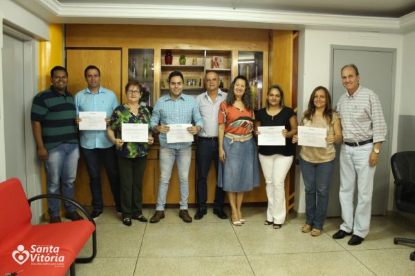 Salim Curi e Líderes do Executivo recebem visita e diplomam Conselheiros Tutelares em Santa Vitória (1)