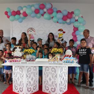 Autoridades fazem o lançamento das atividades no Novo Espaço do Projeto Aprendendo a Crescer no distrito de Chaveslândia (24) Autoridades fazem o lançamento das atividades no Novo Espaço do Projeto Aprendendo a Crescer no distrito de Chaveslândia (24)