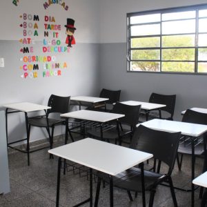 Autoridades fazem o lançamento das atividades no Novo Espaço do Projeto Aprendendo a Crescer no distrito de Chaveslândia (25) Autoridades fazem o lançamento das atividades no Novo Espaço do Projeto Aprendendo a Crescer no distrito de Chaveslândia (25)