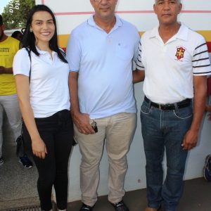 Autoridades fazem o lançamento das atividades no Novo Espaço do Projeto Aprendendo a Crescer no distrito de Chaveslândia (31) Autoridades fazem o lançamento das atividades no Novo Espaço do Projeto Aprendendo a Crescer no distrito de Chaveslândia (31)