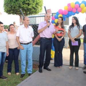 Autoridades fazem o lançamento das atividades no Novo Espaço do Projeto Aprendendo a Crescer no distrito de Chaveslândia (39) Autoridades fazem o lançamento das atividades no Novo Espaço do Projeto Aprendendo a Crescer no distrito de Chaveslândia (39)