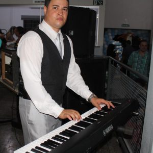 CEMEI Luíza Maria de Paula quase totalmente demolida é entregue após reconstrução e ampliação beneficiando 90 crianças a mais (50) CEMEI Luíza Maria de Paula quase totalmente demolida é entregue após reconstrução e ampliação beneficiando 90 crianças a mais (50)