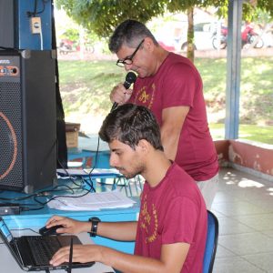 Prefeito e Primeira-dama prestigiam eleição da Nova Diretoria da APAE de Santa Vitória (14) Prefeito e Primeira-dama prestigiam eleição da Nova Diretoria da APAE de Santa Vitória (14)