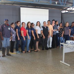 Prefeito e Primeira-dama prestigiam eleição da Nova Diretoria da APAE de Santa Vitória (21) Prefeito e Primeira-dama prestigiam eleição da Nova Diretoria da APAE de Santa Vitória (21)