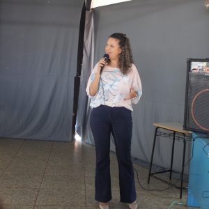 Prefeito e Primeira-dama prestigiam eleição da Nova Diretoria da APAE de Santa Vitória (8) Prefeito e Primeira-dama prestigiam eleição da Nova Diretoria da APAE de Santa Vitória (8)