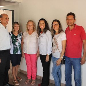 Projeto Social Prefeito, Vice-prefeito, Secretários e Vereadores entregam mais uma casa e garantem mais quatro casas ainda esse ano (10) Projeto Social Prefeito, Vice-prefeito, Secretários e Vereadores entregam mais uma casa e garantem mais quatro casas ainda esse ano (10)