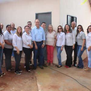Projeto Social Prefeito, Vice-prefeito, Secretários e Vereadores entregam mais uma casa e garantem mais quatro casas ainda esse ano (26) Projeto Social Prefeito, Vice-prefeito, Secretários e Vereadores entregam mais uma casa e garantem mais quatro casas ainda esse ano (26)