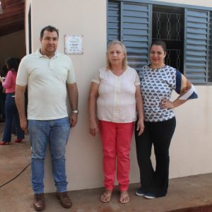 Projeto Social Prefeito, Vice-prefeito, Secretários e Vereadores entregam mais uma casa e garantem mais quatro casas ainda esse ano (28) Projeto Social Prefeito, Vice-prefeito, Secretários e Vereadores entregam mais uma casa e garantem mais quatro casas ainda esse ano (28)