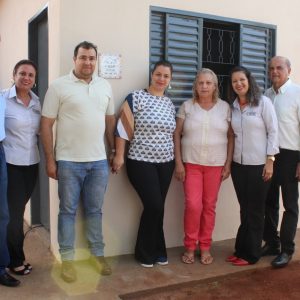 Projeto Social Prefeito, Vice-prefeito, Secretários e Vereadores entregam mais uma casa e garantem mais quatro casas ainda esse ano (3) Projeto Social Prefeito, Vice-prefeito, Secretários e Vereadores entregam mais uma casa e garantem mais quatro casas ainda esse ano (3)