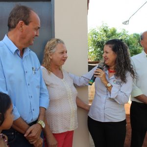 Projeto Social Prefeito, Vice-prefeito, Secretários e Vereadores entregam mais uma casa e garantem mais quatro casas ainda esse ano (34) Projeto Social Prefeito, Vice-prefeito, Secretários e Vereadores entregam mais uma casa e garantem mais quatro casas ainda esse ano (34)