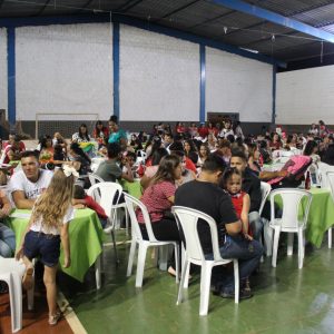 3ª Edição do Natal em Família encanta as crianças com a chegada do Papai Noel (19) 3ª Edição do Natal em Família encanta as crianças com a chegada do Papai Noel (19)