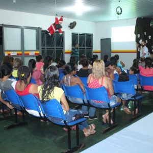 Equipe do Trabalho Social PMCMV finaliza atividades de 2019 com palestra para os moradores do bairro Jardim Europa (13) Equipe do Trabalho Social PMCMV finaliza atividades de 2019 com palestra para os moradores do bairro Jardim Europa (13)