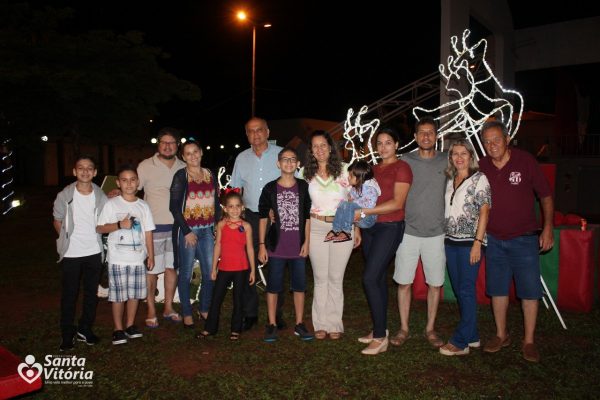 Equipe do Trabalho Social encerra Programação Natalina com cinema e presença do Papai Noel