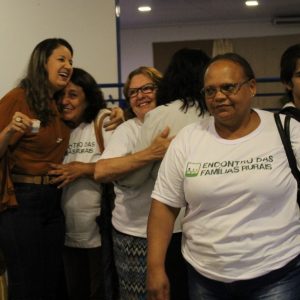Palestras sobre Sucessão Familiar no Campo e Saúde da Mulher marcam Encontro da Mulher Rural em Santa Vitória (18) Palestras sobre Sucessão Familiar no Campo e Saúde da Mulher marcam Encontro da Mulher Rural em Santa Vitória (18)
