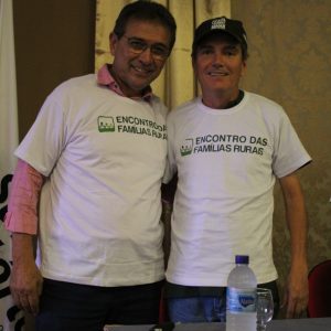 Palestras sobre Sucessão Familiar no Campo e Saúde da Mulher marcam Encontro da Mulher Rural em Santa Vitória (19) Palestras sobre Sucessão Familiar no Campo e Saúde da Mulher marcam Encontro da Mulher Rural em Santa Vitória (19)