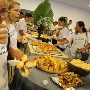 Palestras sobre Sucessão Familiar no Campo e Saúde da Mulher marcam Encontro da Mulher Rural em Santa Vitória (56) Palestras sobre Sucessão Familiar no Campo e Saúde da Mulher marcam Encontro da Mulher Rural em Santa Vitória (56)