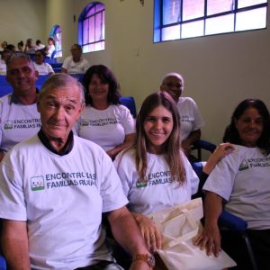 Palestras sobre Sucessão Familiar no Campo e Saúde da Mulher marcam Encontro da Mulher Rural em Santa Vitória (70) Palestras sobre Sucessão Familiar no Campo e Saúde da Mulher marcam Encontro da Mulher Rural em Santa Vitória (70)