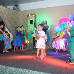 Prefeito e Primeira-Dama prestigiam evento musical da Escola de Música Musicando (32)