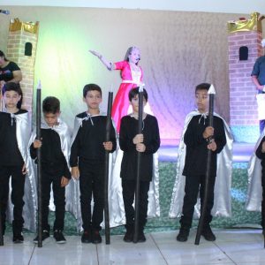 Prefeito e Primeira-Dama prestigiam evento musical da Escola de Música Musicando (33)