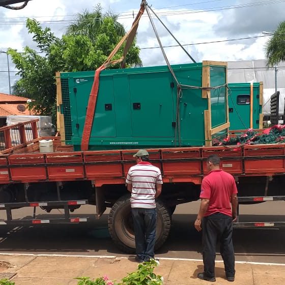 Prefeitura adquire moderno gerador de energia elétrica para o P. A. Jerônimo Teodoro (2) Prefeitura adquire moderno gerador de energia elétrica para o P. A. Jerônimo Teodoro (2)