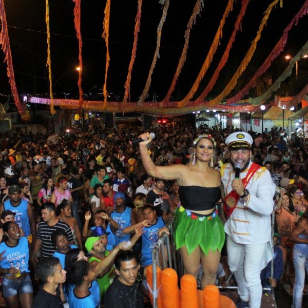 Com Grupo SPACE BAND, Premiação dos Blocos e homenagem aos parceiros acontece o encerramento do Carnaval Santa Vitória 2020 (2) Com Grupo SPACE BAND, Premiação dos Blocos e homenagem aos parceiros acontece o encerramento do Carnaval Santa Vitória 2020 (2)