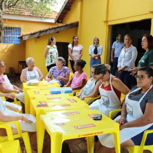 Prefeitura, SENAR e Sindicato Rural promovem curso de pintura em tecido no Distrito de Perdilândia (7) Prefeitura, SENAR e Sindicato Rural promovem curso de pintura em tecido no Distrito de Perdilândia (7)