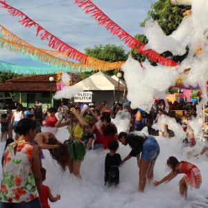 Prefeitura de Santa Vitória realiza Matinê de Carnaval para a criançada na tarde de segunda-feira (38) Prefeitura de Santa Vitória realiza Matinê de Carnaval para a criançada na tarde de segunda-feira (38)