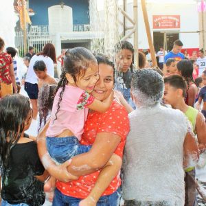 Prefeitura de Santa Vitória realiza Matinê de Carnaval para a criançada na tarde de segunda-feira (56) Prefeitura de Santa Vitória realiza Matinê de Carnaval para a criançada na tarde de segunda-feira (56)