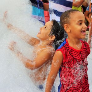 Prefeitura de Santa Vitória realiza Matinê de Carnaval para a criançada na tarde de segunda-feira (62) Prefeitura de Santa Vitória realiza Matinê de Carnaval para a criançada na tarde de segunda-feira (62)