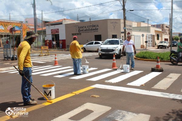 Sinalização de trânsito ganha reforço em Santa Vitória