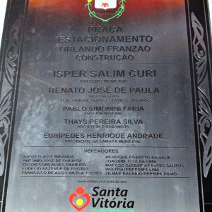 Com homenagens, Administração inaugura praça e estacionamento “Orlando Franzão” (10) Com homenagens, Administração inaugura praça e estacionamento “Orlando Franzão” (10)