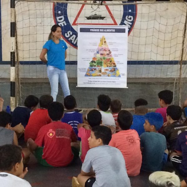 Secretaria de Saúde e Secretaria de Esporte e Lazer realizam grupos de Nutrição para crianças do Projeto Caminho do Atleta (2) Secretaria de Saúde e Secretaria de Esporte e Lazer realizam grupos de Nutrição para crianças do Projeto Caminho do Atleta (2)
