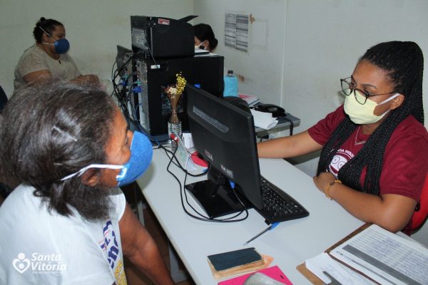 Secretaria de Desenvolvimento Social mantém serviços essenciais no atendimento de assistência social e inicia confecção de máscaras (1)