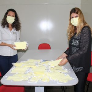 Secretaria de Desenvolvimento Social mantém serviços essenciais no atendimento de assistência social e inicia confecção de máscaras (12) Secretaria de Desenvolvimento Social mantém serviços essenciais no atendimento de assistência social e inicia confecção de máscaras (12)