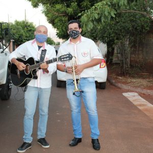 Centro Municipal de Cultura e Arte faz homenagem ao Dia das Mães pelas ruas de Santa Vitória (3) Centro Municipal de Cultura e Arte faz homenagem ao Dia das Mães pelas ruas de Santa Vitória (3)