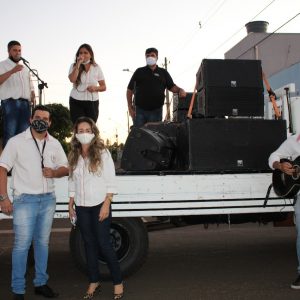Centro Municipal de Cultura e Arte faz homenagem ao Dia das Mães pelas ruas de Santa Vitória (7) Centro Municipal de Cultura e Arte faz homenagem ao Dia das Mães pelas ruas de Santa Vitória (7)