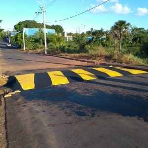 Prefeitura implementa lombada na travessia para o Jardim Europa (4) Prefeitura implementa lombada na travessia para o Jardim Europa (4)
