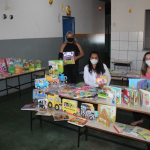 Bibliotecas Infantis são adquiridas para CEMEIS E Creche (15) Bibliotecas Infantis são adquiridas para CEMEIS E Creche (15)