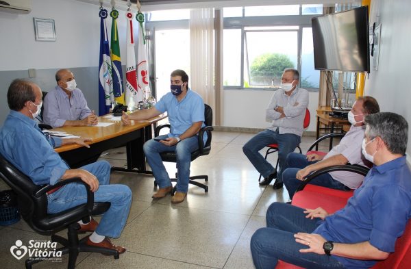 Santa Vitória recebe visita do deputado Franco Cartafina
