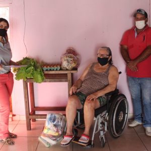 Prefeitura distribui kits de alimentos adquiridos através de recurso da União----