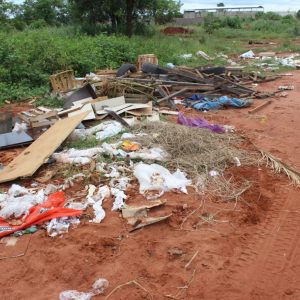 Prefeitura pede mais uma vez a colaboração da população para manter a cidade limpa (3) Prefeitura pede mais uma vez a colaboração da população para manter a cidade limpa (3)