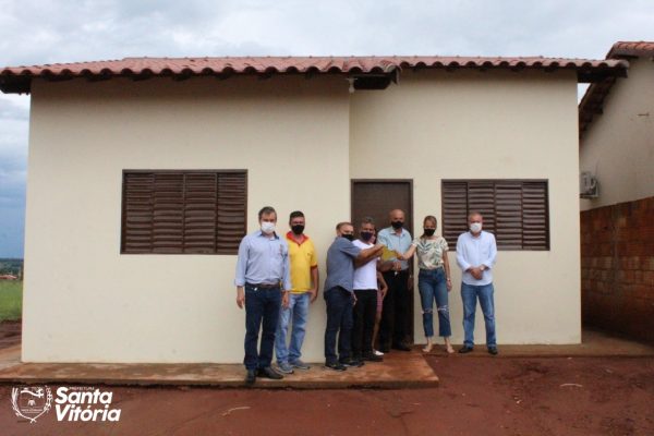 Prefeito-e-Presidente-da-ACISVCDL-participam-da-entrega-oficial-dos-premios-da-promocao-Um-Sonho-de-Natal-2021-1