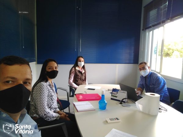 Secretário da SEMAPA junto à equipe buscam novas parcerias para ajudar no Programa Gera Leite (7)