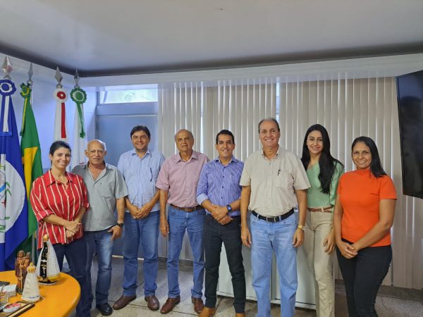 A Administração Municipal solicitou ao Sindicato Rural, espaço exclusivo para os comerciantes de Santa Vitória-MG, durante a realização da XLI Exposanta 2023